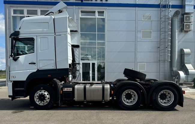 Седельный тягач HV8